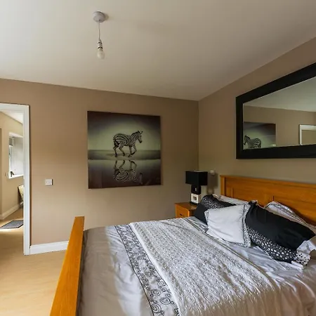 Moneen Mountain View *