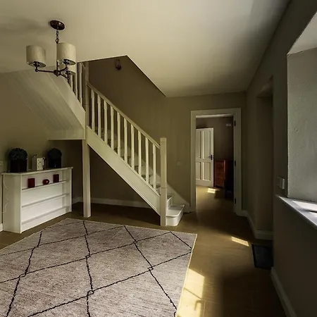 Moneen Mountain View *