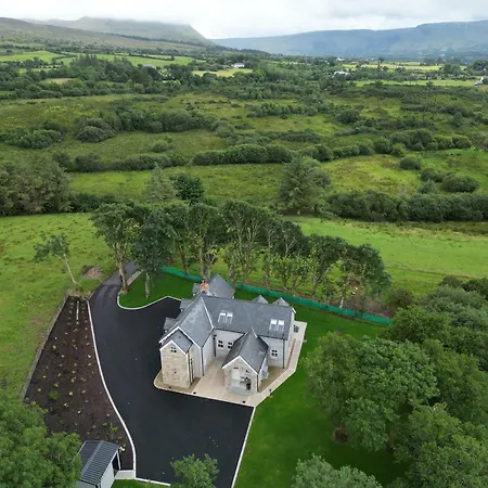 Dom wakacyjny Moneen Mountain View *